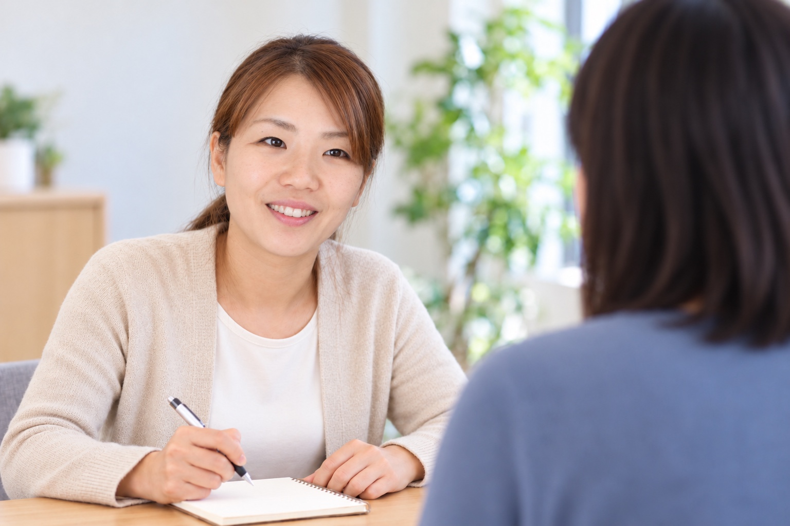 仕事の希望を丁寧に伺う面談のイメージ